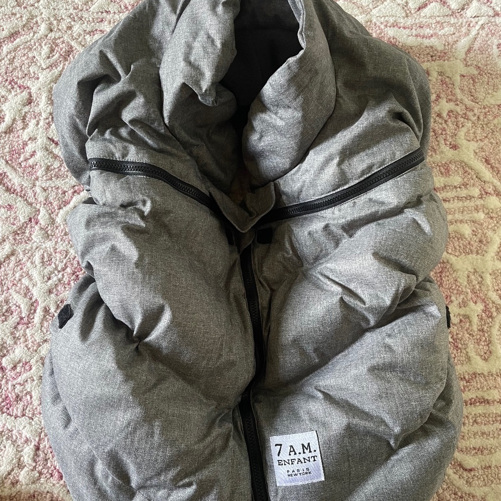 7am Car Seat Cocoon - NWT!